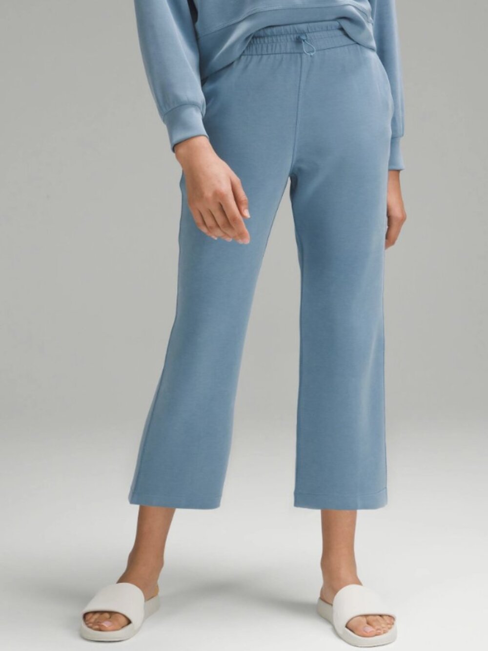 Lululemon Softstreme High-Rise Straight-Leg Cropped Pant